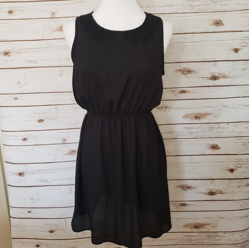 Black Lace Faux Collar Dress